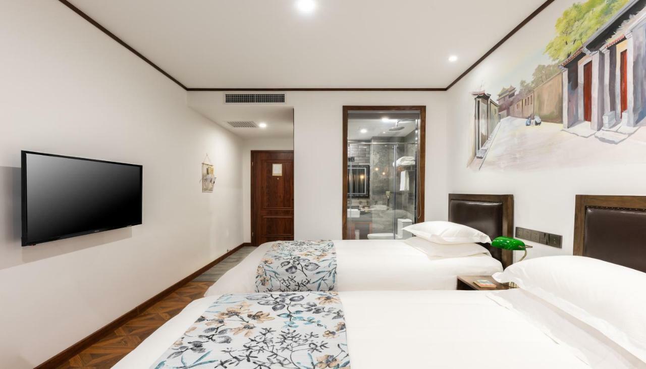 Nostalgia Hotel Near Prince Gong'S Mansion- Beihai Park, Tian'Anmen Square, Nanluoguxiang Hutong, Huguosi Hutong Snack Street, 5 Minutes Walk Away From Ping'Anli Subway Station, Free Ice Cream And Laundry Service,English Communication Well Pechino Esterno foto