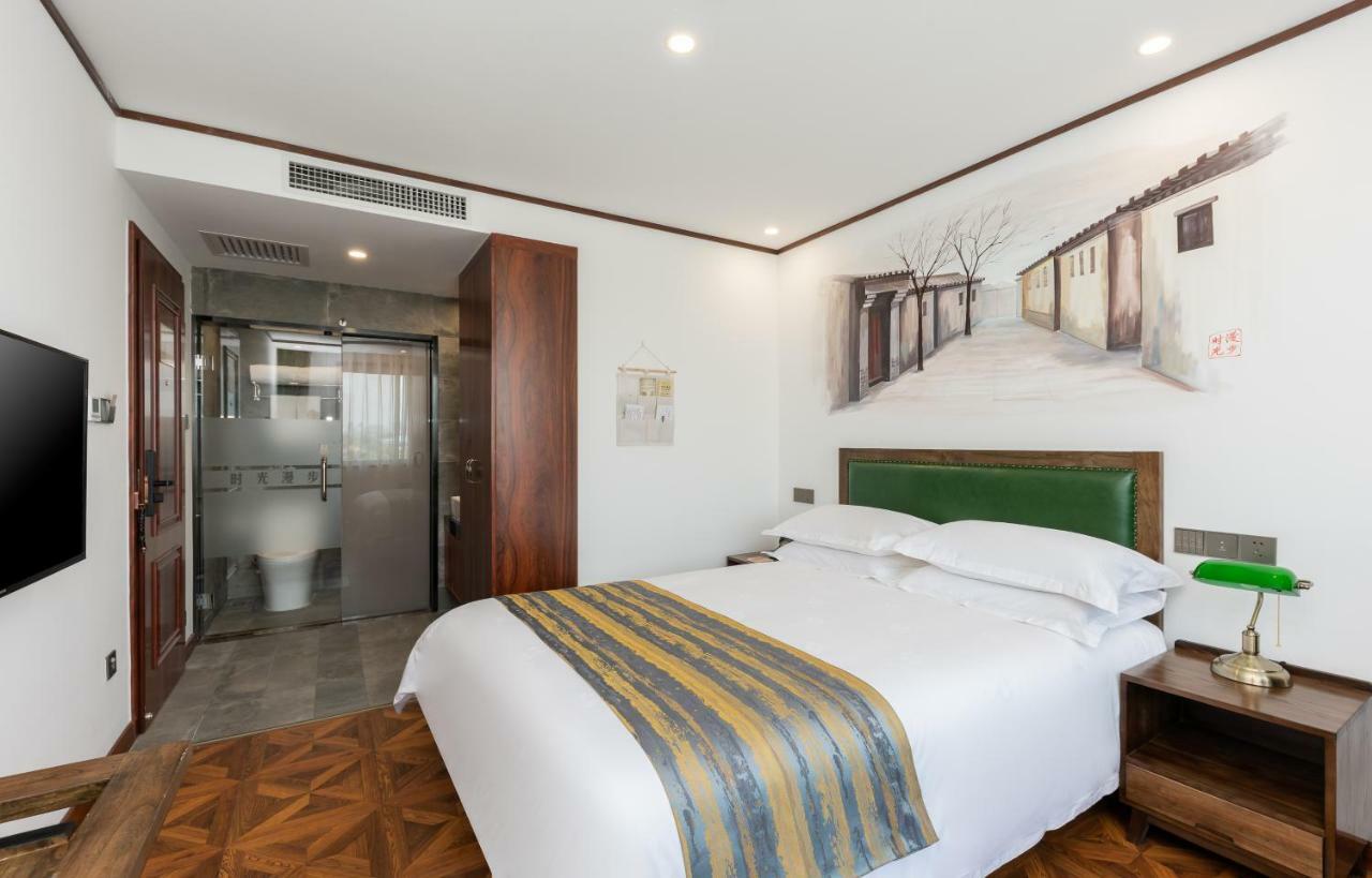 Nostalgia Hotel Near Prince Gong'S Mansion- Beihai Park, Tian'Anmen Square, Nanluoguxiang Hutong, Huguosi Hutong Snack Street, 5 Minutes Walk Away From Ping'Anli Subway Station, Free Ice Cream And Laundry Service,English Communication Well Pechino Esterno foto