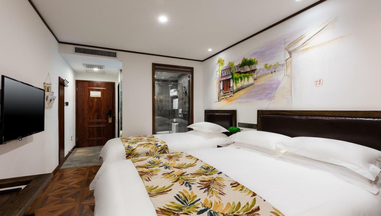 Nostalgia Hotel Near Prince Gong'S Mansion- Beihai Park, Tian'Anmen Square, Nanluoguxiang Hutong, Huguosi Hutong Snack Street, 5 Minutes Walk Away From Ping'Anli Subway Station, Free Ice Cream And Laundry Service,English Communication Well Pechino Esterno foto